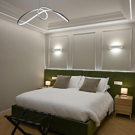 Mom Apartment Rooms&Suites Tivoli Buitenkant foto