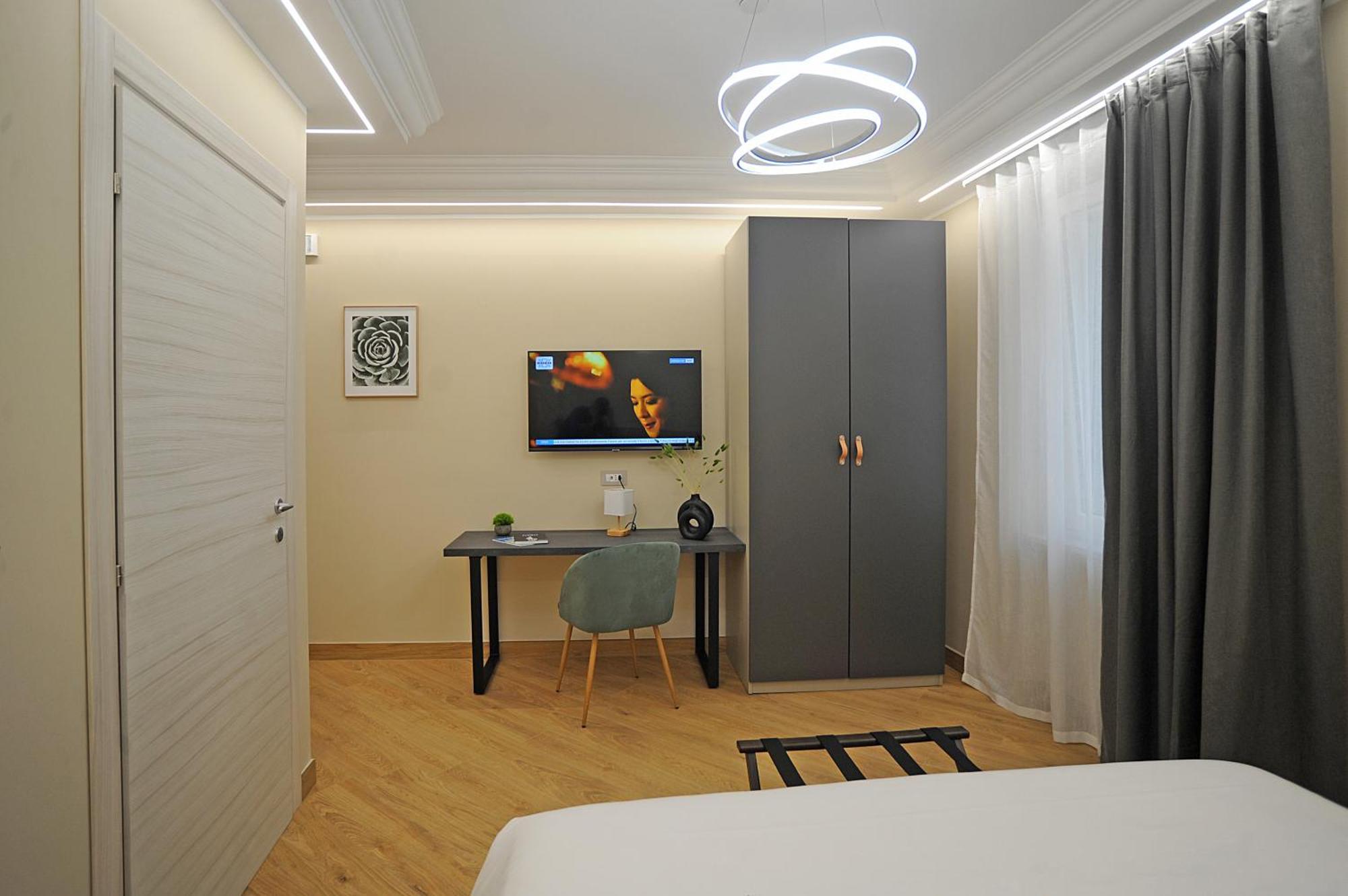 Mom Apartment Rooms&Suites Tivoli Buitenkant foto