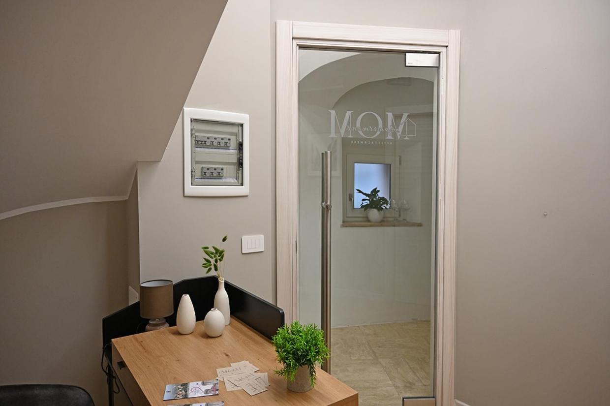 Mom Apartment Rooms&Suites Tivoli Buitenkant foto