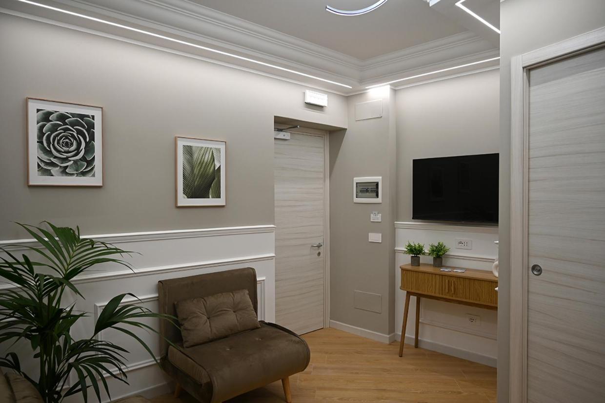 Mom Apartment Rooms&Suites Tivoli Buitenkant foto